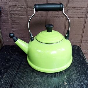 Le Crueset whistling tea kettle green